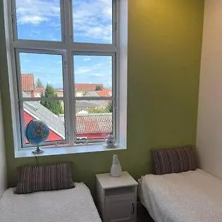 Den Lille Skole - Ferie Pa Aero I By - Vaerelser Hotel Marstal